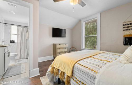 Riverside Craftsman with 3 beds and 3 baths, Pet friendly, Great neighborhood - Foto 12