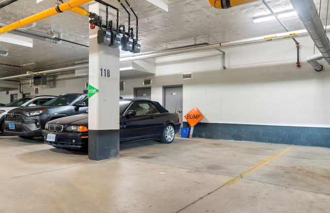 Etobicoke 2 Bedroom Townhouse Close to Waterfront - Foto 19