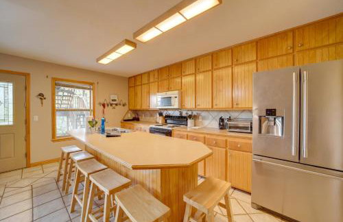 Lake Eufaula Retreat with Boat Slip and Fireplace! - Foto 3