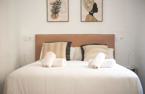 Magnificent- 2Bd 2Bth- City Center - Photo 34