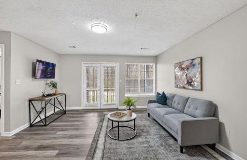 Stylish 2BR2BA with room to unwind - Foto 3