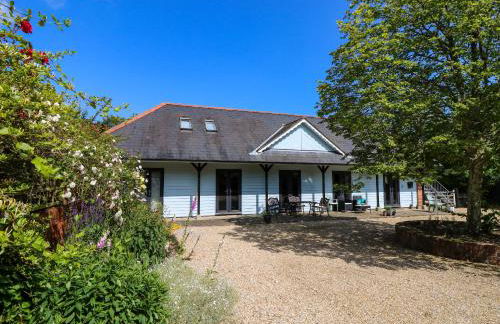 The Coach House - Photo 2