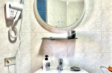 house prua a step from the lake - Foto 28