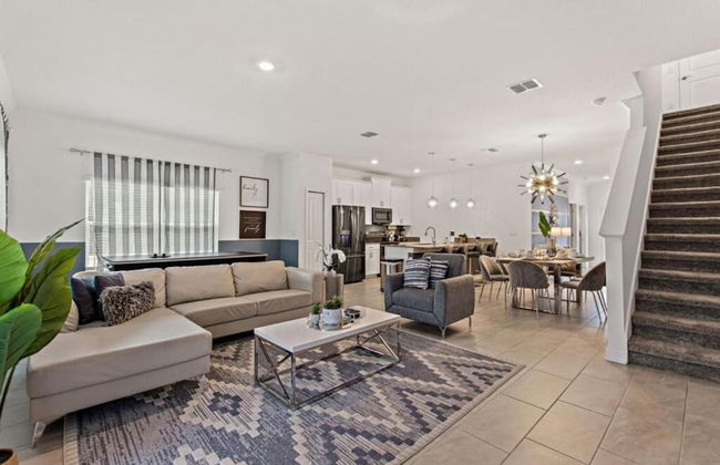 Gorgeous 4 Bd w Pool at Storey Lake Resort 4277 - Photo 5