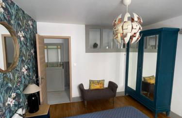 Liberté et Confort, appartement entier, moderne avec 2 chambres et cuisine équipée au coeur de Semur - Foto 3