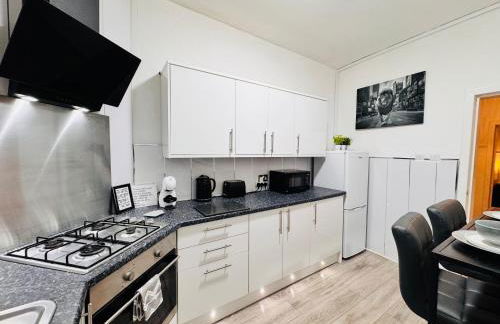 THE LION’S REST - BOUTIQUE APARTMENT SUITE. - Photo 34