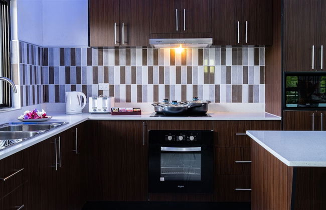 Coastal Suites - Photo 8