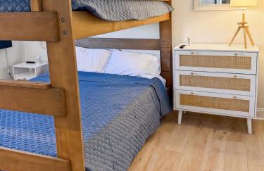 Out To Sea - Oceanfront 2 Bedroom, 2 Bath Condo - Foto 20