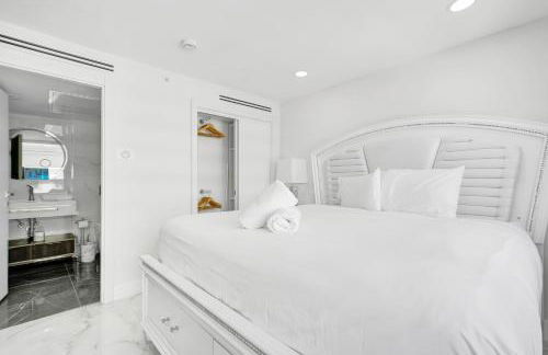 Oceanfront Escape with Resort Amenities Gym Pools and Sauna 1408 - Foto 7