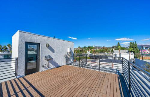 7 BR double house with parking and a backyard in LA - Foto 5