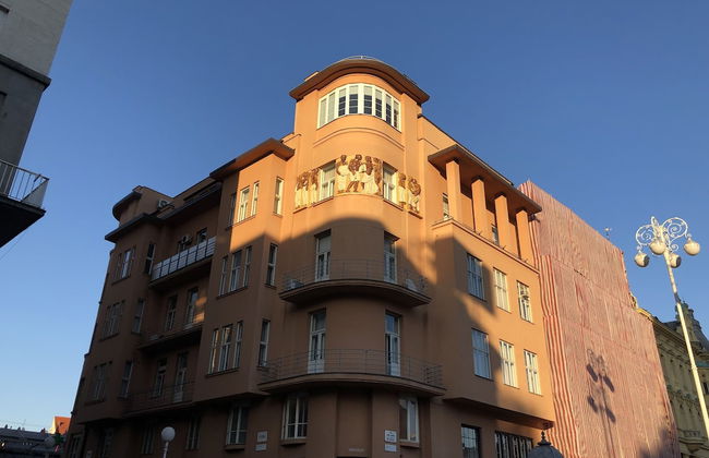 Oval Main Square Apartment - Foto 1