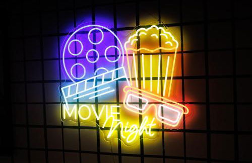 Sleeps 16-Hottub-Sauna-Pet Friendly-7 Min to Ski - Foto 55