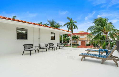 Deep Blue Waterfront Gem Pool Kayaks Dock - Foto 39