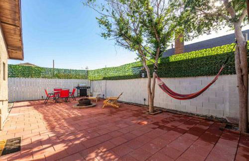 Your Downtown Home With California King Bed Unit A - Photo 34