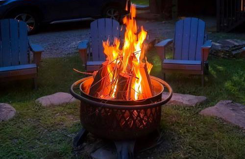 Secluded Family Cabin with Fire Pit in Lake Ariel! - Foto 35