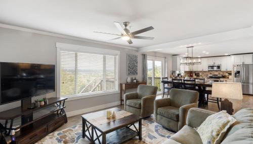 HoneyHomes Spectacular View Home with Amenities - Foto 4