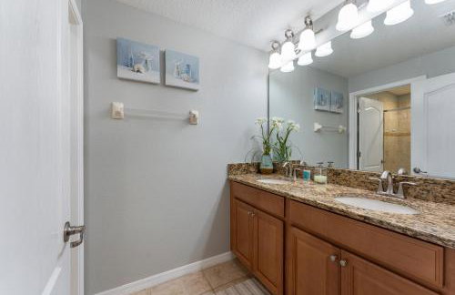 Four Bedroom Private Pool Townhome, near Disney - Foto 32