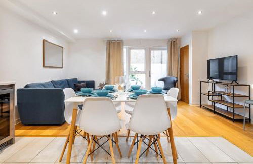 London Eye ,split level and private patio,sleeps 6 - Foto 18