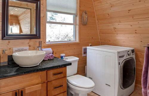 Incredible Sunset at Beachfront Glamping Cabin on Private, Herron Island with Fire Pit and Kayaking near Olympia, Washington - Foto 22