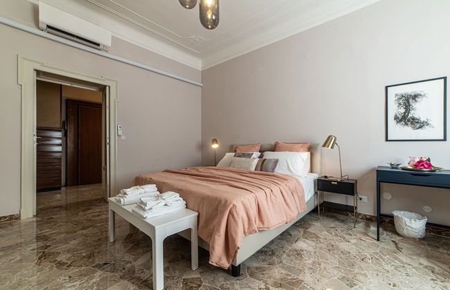 JOIVY Sophisticated Flat W/ Desk - Foto 10