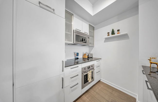 The Harbour Toronto - Photo 45