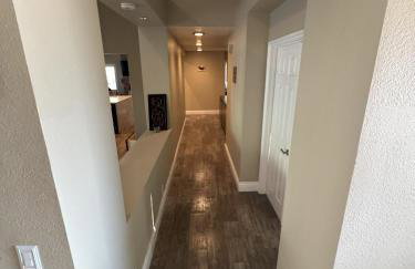 Riverside Views & Pool Retreat - Foto 44