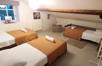 T3 avec sa terrasse au cœur du village médiéval - Foto 4