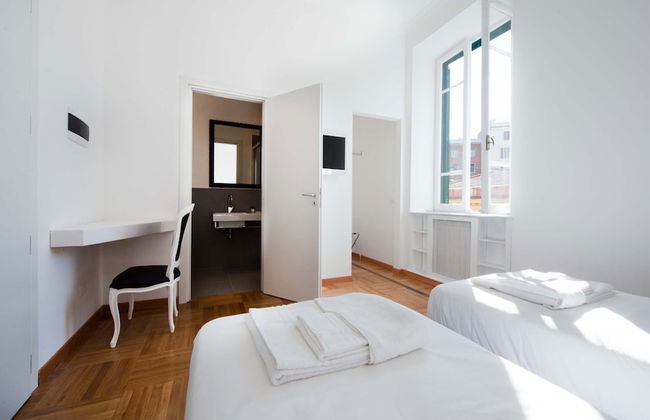 Imperia Suite - Photo 21