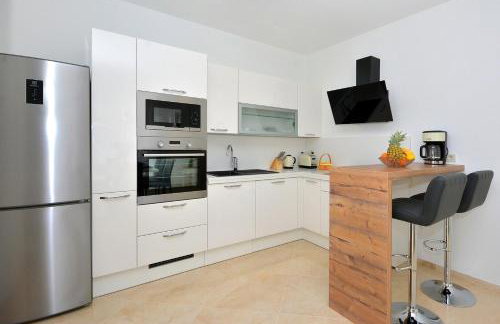 Villa Authentica with Heated Pool - Foto 29