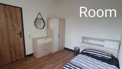 Zimmer 1 von 3 mit Gemeinschaftsbad-Küche, 30min Köln Messe Bahnhof, 5min Leverkusen Bahnhof Zentrum - Foto 2