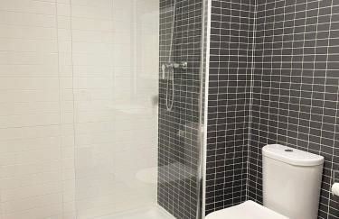 Majestic Flats - Photo 13