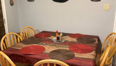 Comfy 3 Bed 2 Bath EZ Access To Santa's Wonderland - Foto 2