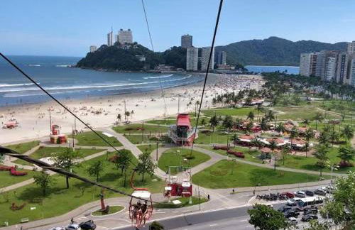 Casa Lindíssima e Espaçosa com 2 Piscinas - Adulto e Infantil, Perto da Praia, Opção da Piscina Adulto Aquecida Cobrado à Parte, 4 Quartos Frente as Piscinas, Área Gourmet Completa com Churrasqueira, Forno e Fogão a Lenha, Mesa de Bilhar, Lareira na Sala - Photo 63