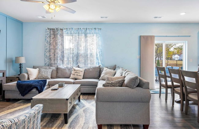 Schooner Landing 2 Sleeps 12 - Photo 14