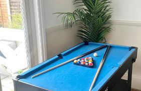 Modern Spacious 4 Bedroom Home in Greater Ldn With Garden & Parking - Photo 3