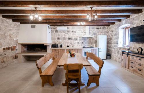 Didova kuća, Holiday home with Private pool near Rogoznica,Sleeps 9 - Foto 75