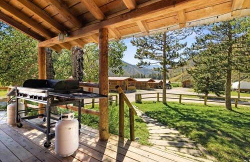 Historic Alpine Lodge Rental near Jackson Hole, Wyoming - Photo 52