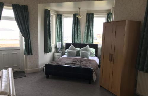 The Shorehouse - Photo 7