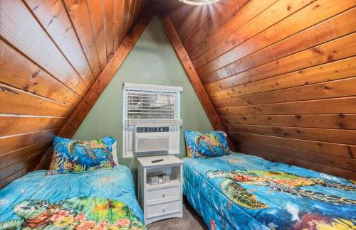 Pet Friendly A Frame w/ Private Dock & Great Lake Views - Foto 24