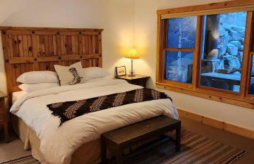 Sundance Spacious Vaulted Ceiling cabin, Hot tub, huge lawn - Foto 22