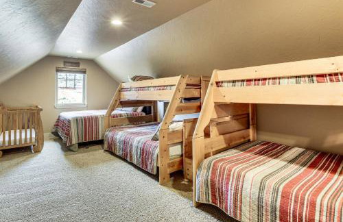 Private Beach Access! Luxe 7BR Bear Lake Cabin - Foto 29