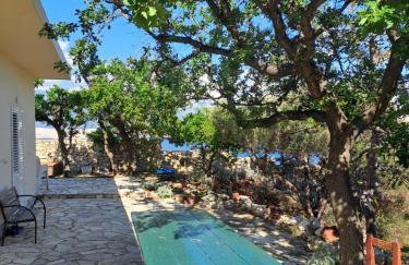 Villa Sortis and boat - Photo 75