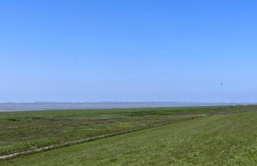 Ferienhaus am Deich mit Küche, Balkon und Smart-TV - Photo 10