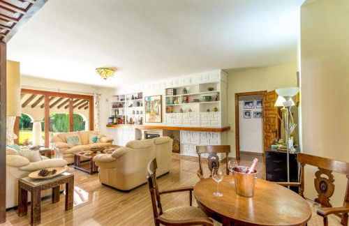 Villa Ramos by Villa Plus - Photo 22