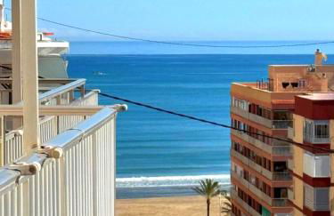 NUEVO, a 90 metros de la playa y con vistas al mar - Foto 9