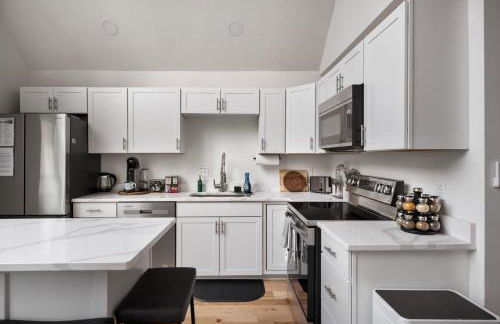 Fireplace Grill Games & Dogs near Bryce Resort - Photo 7