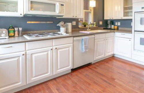 Classic Soulard 4BR Private Yard ABODEbucks - Foto 13