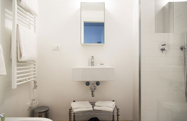 Brera Apartments in City Center - Photo 41