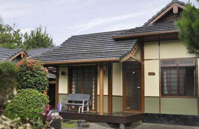 Villa Kota Bunga Ade - Photo 1