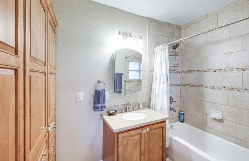 Peaceful Artesia Vacation Rental with Orchard Views! - Foto 19